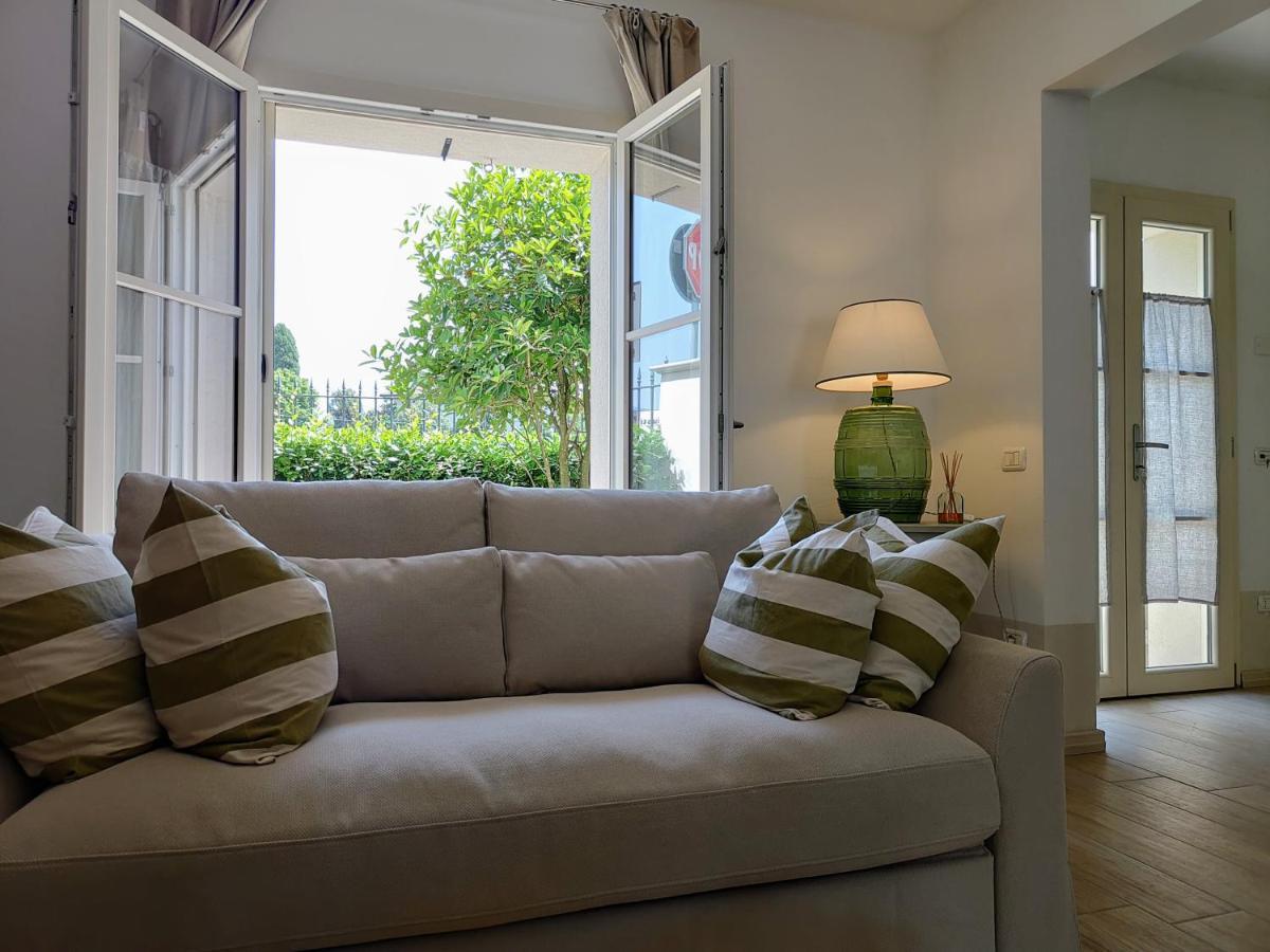 Il Cortiletto - Suites & Apartments ปิสโตยา ภายนอก รูปภาพ