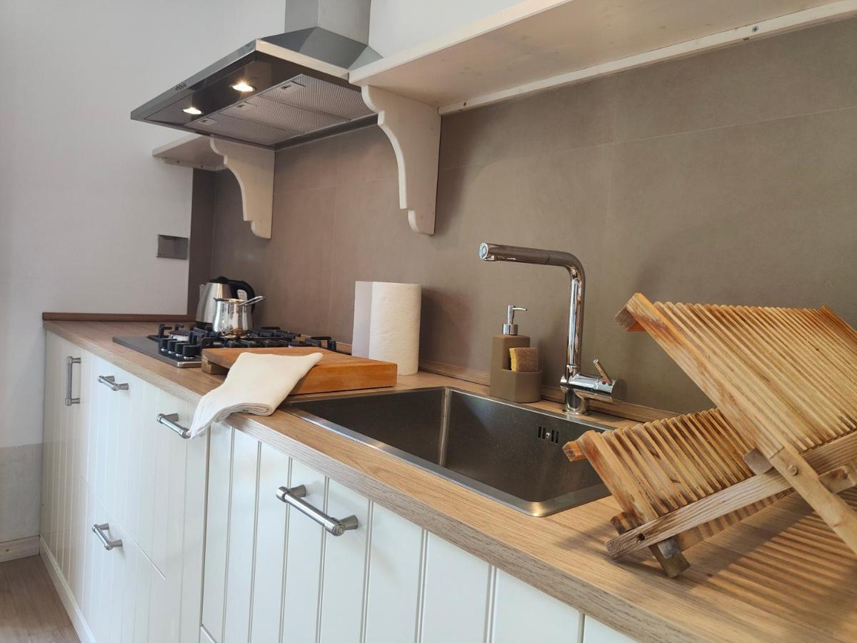 Il Cortiletto - Suites & Apartments ปิสโตยา ภายนอก รูปภาพ