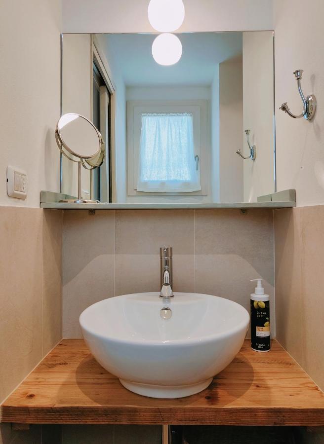 Il Cortiletto - Suites & Apartments ปิสโตยา ภายนอก รูปภาพ