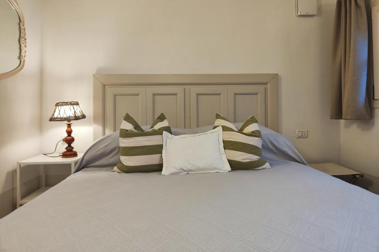 Il Cortiletto - Suites & Apartments ปิสโตยา ภายนอก รูปภาพ