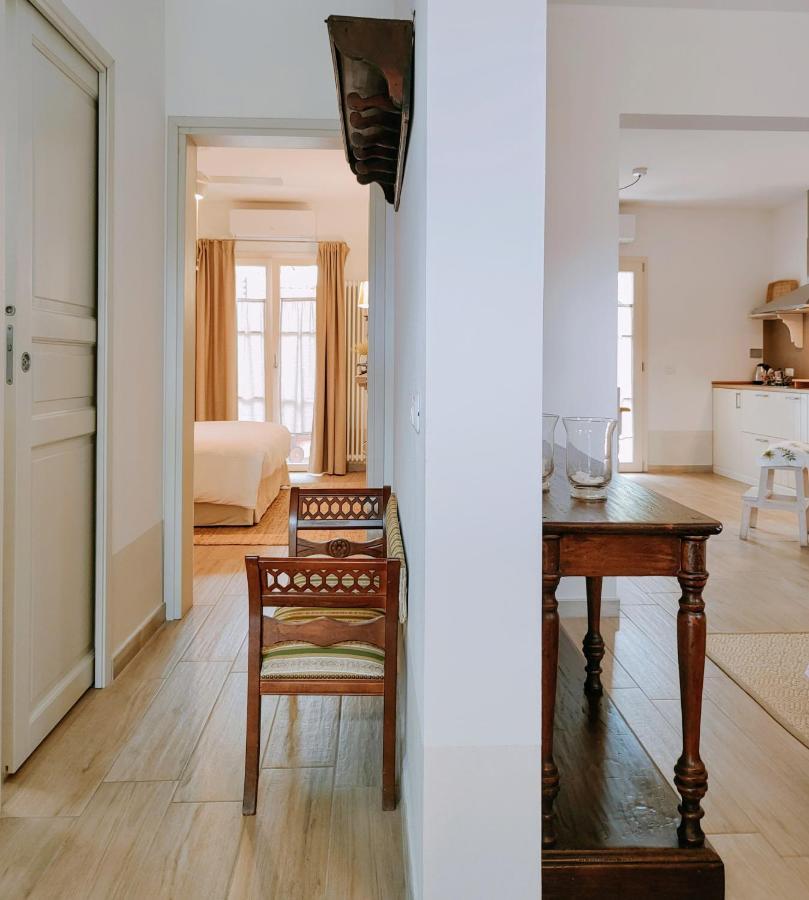 Il Cortiletto - Suites & Apartments ปิสโตยา ภายนอก รูปภาพ