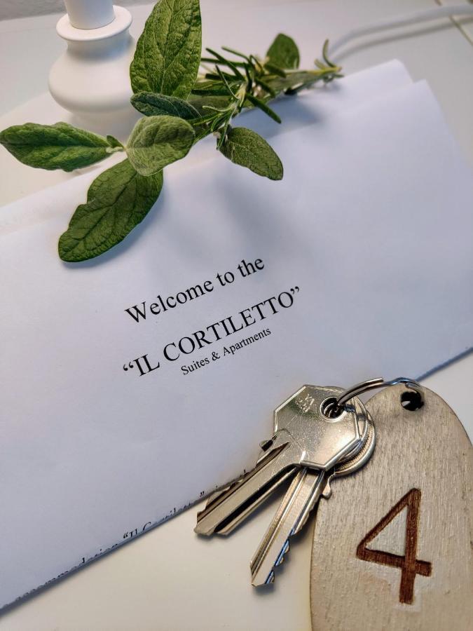 Il Cortiletto - Suites & Apartments ปิสโตยา ภายนอก รูปภาพ