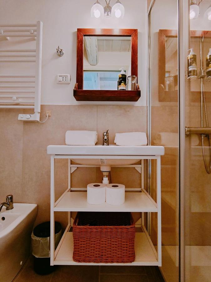 Il Cortiletto - Suites & Apartments ปิสโตยา ภายนอก รูปภาพ