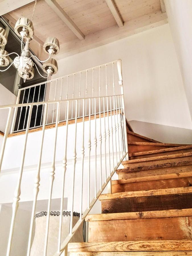 Il Cortiletto - Suites & Apartments ปิสโตยา ภายนอก รูปภาพ