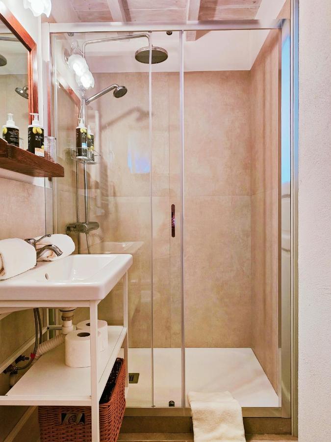 Il Cortiletto - Suites & Apartments ปิสโตยา ภายนอก รูปภาพ